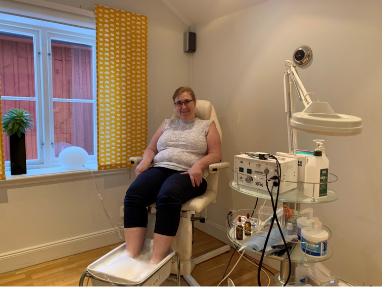 Anette: Firar -11,4 kg ner med fotvård