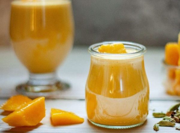 Smoothie-Apelsin-Mango