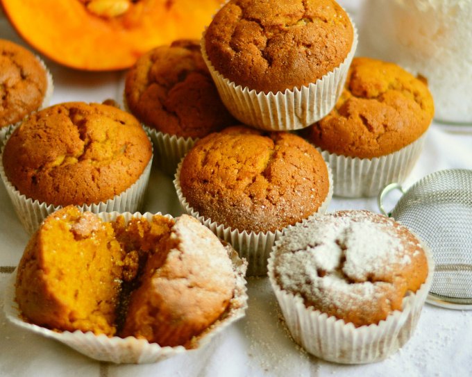 Baka muffins utan mjöl och socker med Slanka Havremål