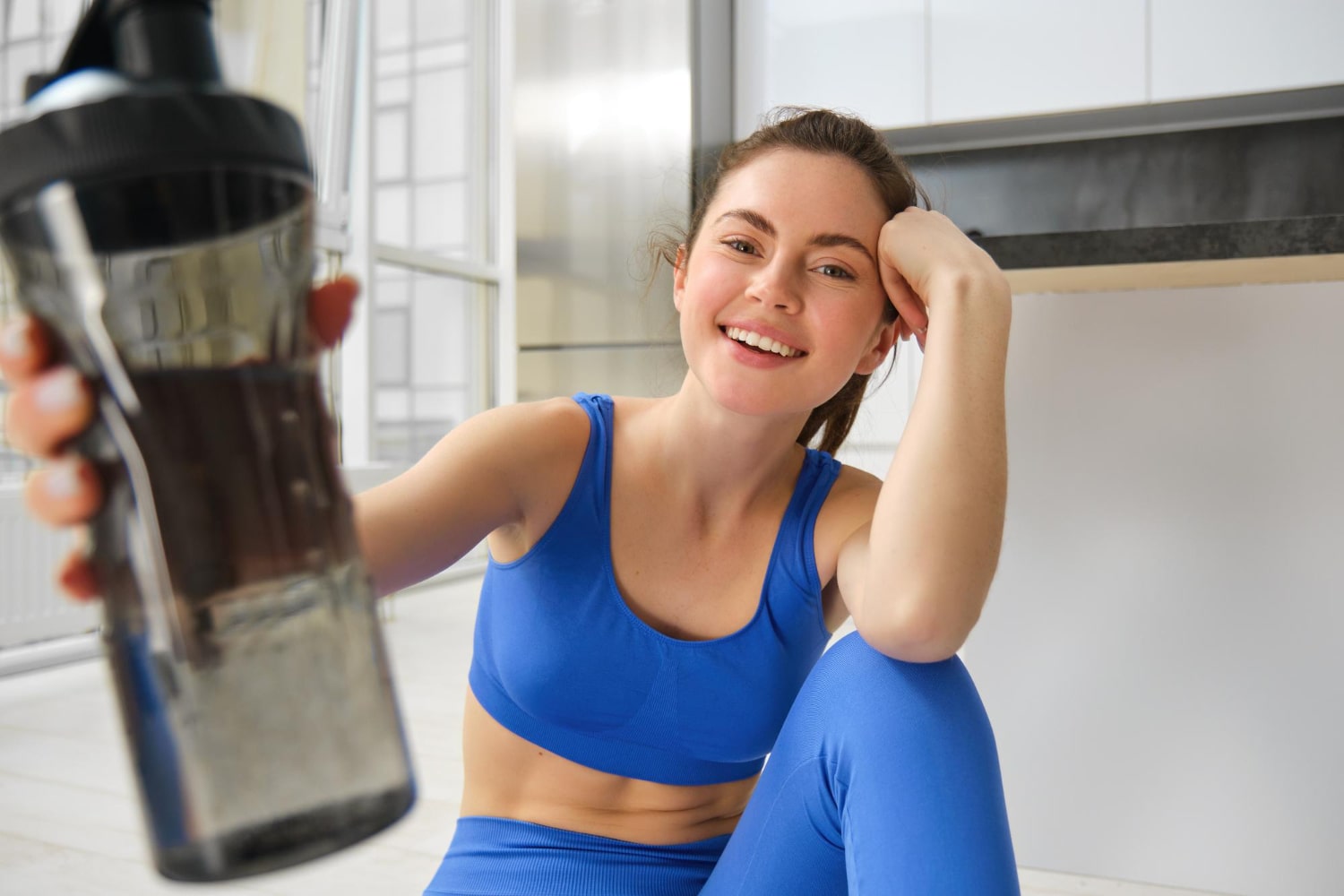 En kvinna som började träna på gymmet för att styrketräna och gå ner i vikt